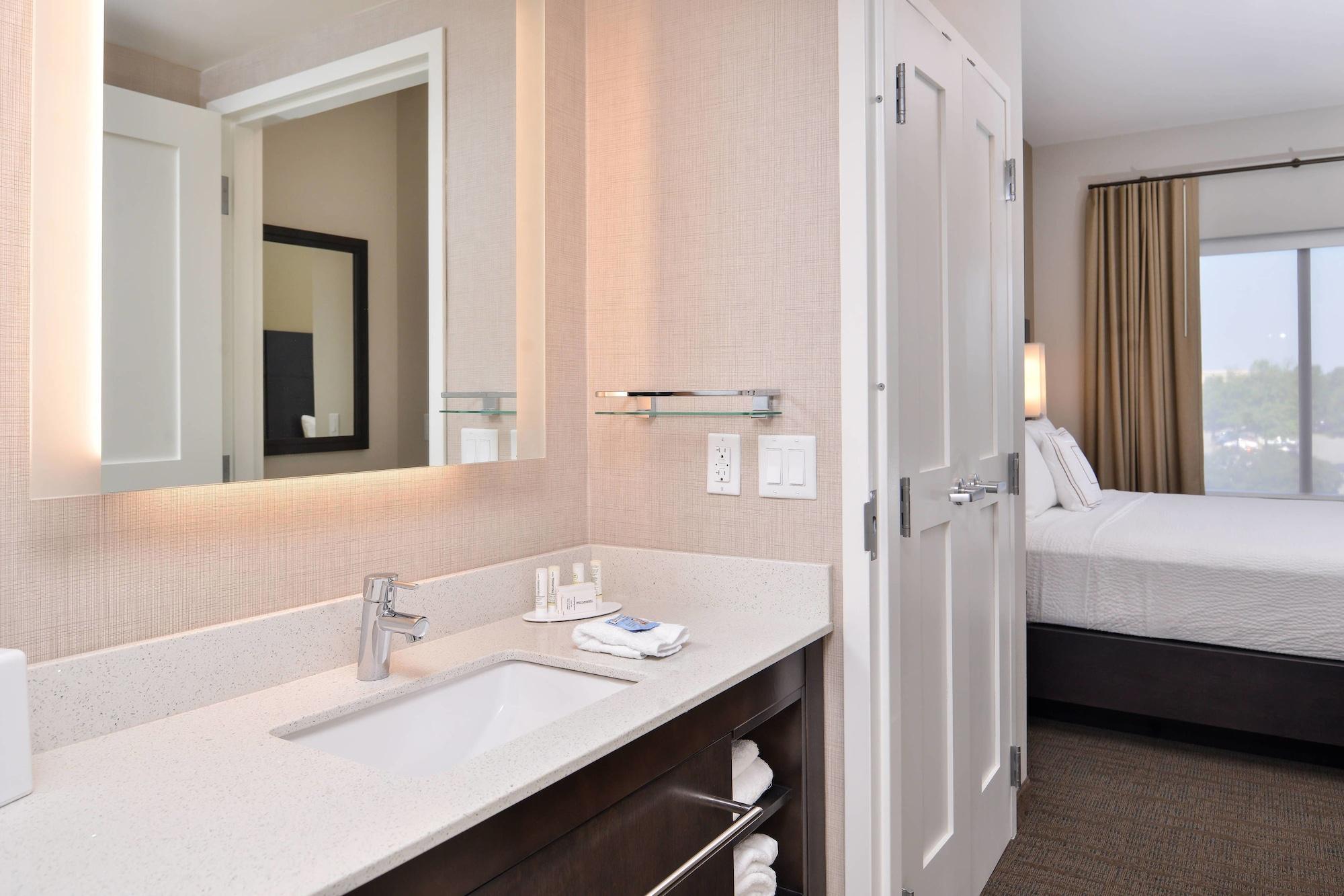 Residence Inn By Marriott Charlotte Northlake Экстерьер фото