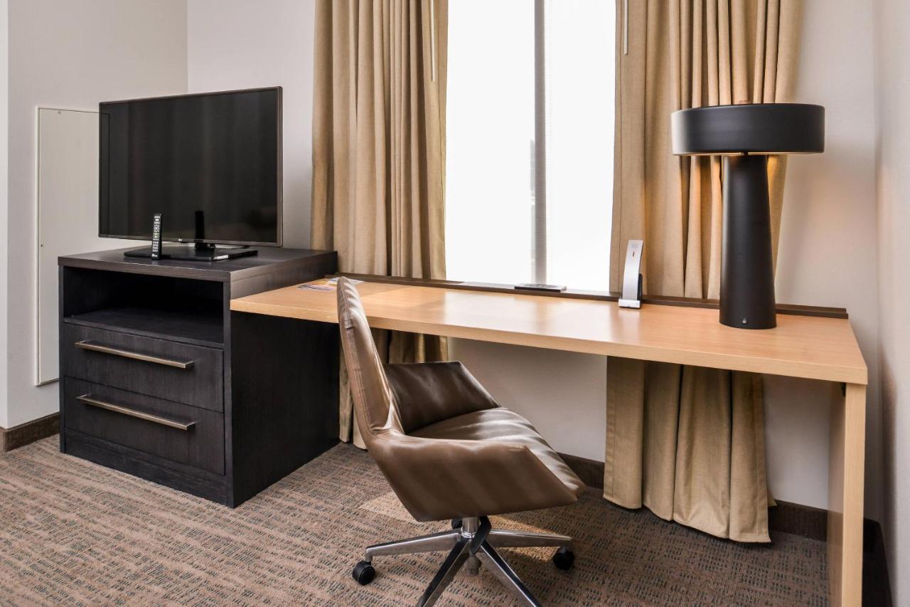 Residence Inn By Marriott Charlotte Northlake Экстерьер фото