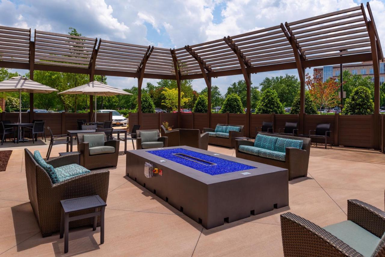 Residence Inn By Marriott Charlotte Northlake Экстерьер фото